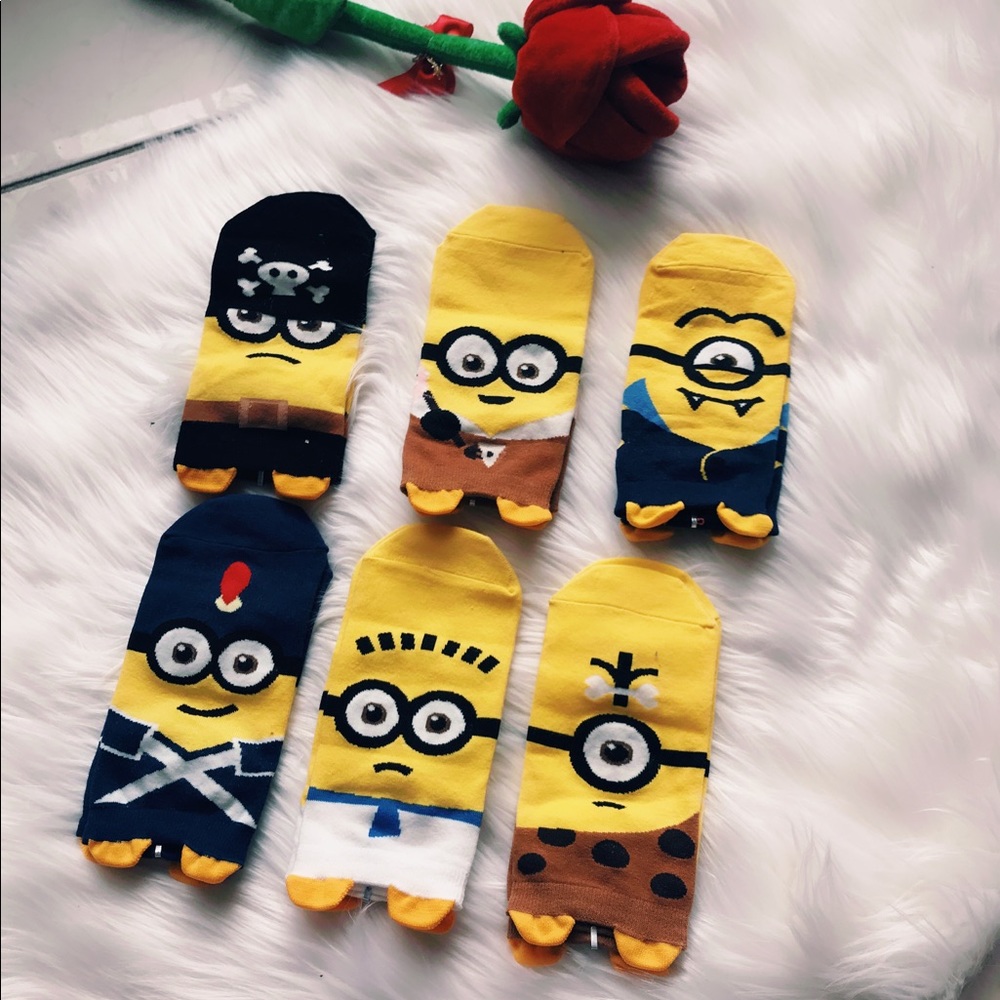 💕Super cute Minions socks 🍌6pair  🐒bundle